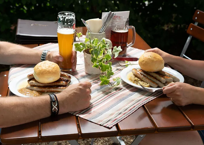 Hotel Bischofshof Braustuben 3*