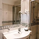 Hotel Bischofshof Braustuben 3*