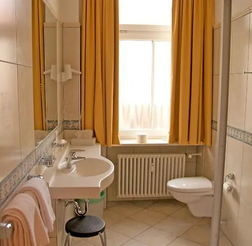 Hotel Bischofshof Braustuben 3*